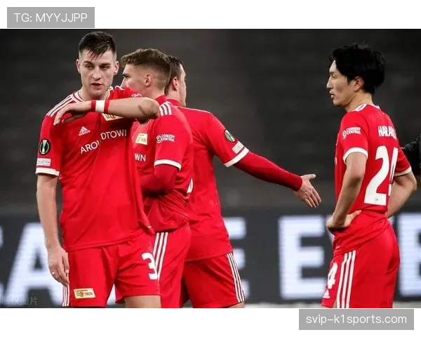 柏林联合二比二逼平拜仁慕尼黑 终结卫冕冠军连胜势头 柏林联合二比二逼平拜仁慕尼黑 终结卫冕冠军连胜势头